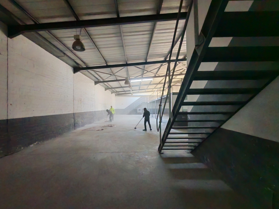 To Let Commercial Property for Rent in Somerset West Business Park Western Cape